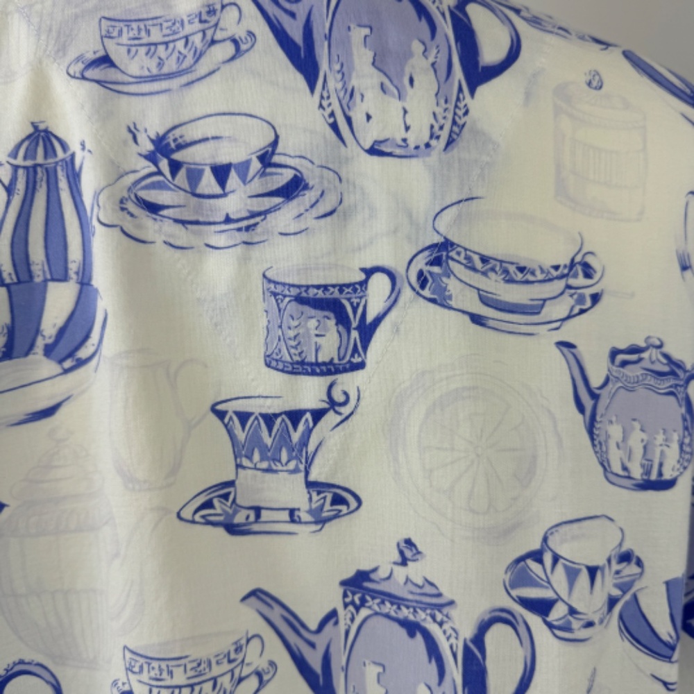 SUSAN DUNN MARISA CHRISTINA Tea Coffee Cup Graphics White & Blue Robe / OSFA - Picture 6 of 14